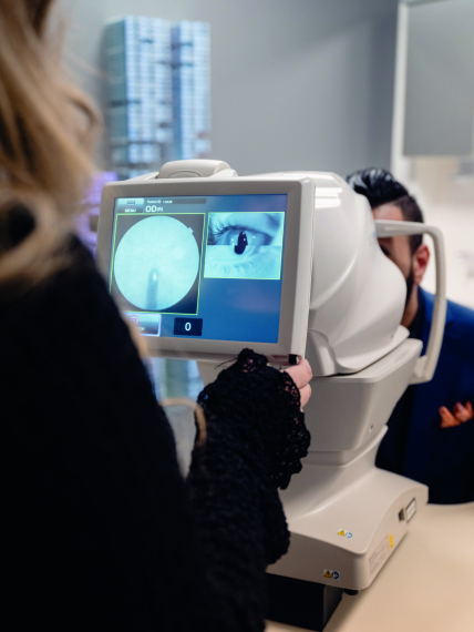 Varaa aika Mehiläisen silmälääkärille